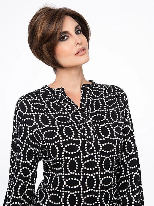 Short wig with auburn highlights for a warm and rich color Tinsley | Synthetic Lace Front Wig (Mono Part)