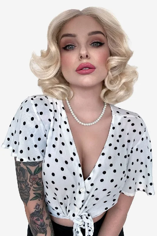 Short wig with a side - swept bang for a sophisticated and flattering style Blonde pinup wig, lace front, vintage style: Marilyn Short wig with a side - swept bang for a sophisticated and flattering style Blonde pinup wig, lace front, vintage style: Marilyn
