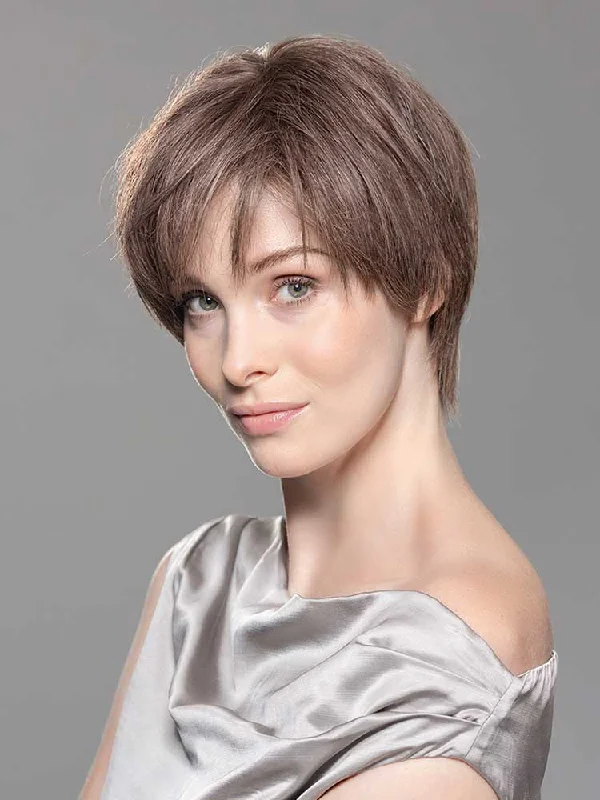 Short wig with a wavy texture for a beachy and relaxed look Ritmo Deluxe Human Hair wig - Ellen Wille Stimulate Collection Short wig with a wavy texture for a beachy and relaxed look Ritmo Deluxe Human Hair wig - Ellen Wille Stimulate Collection